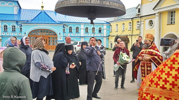 На пожертвования прихожан в Николо-Шартомском монастыре отлит двухтонный колокол